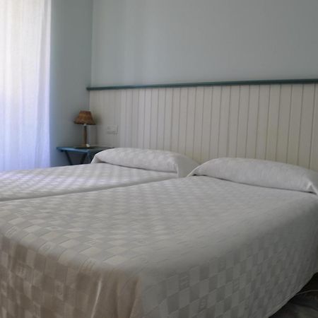 Alvarella Villarmayor  Room photo
