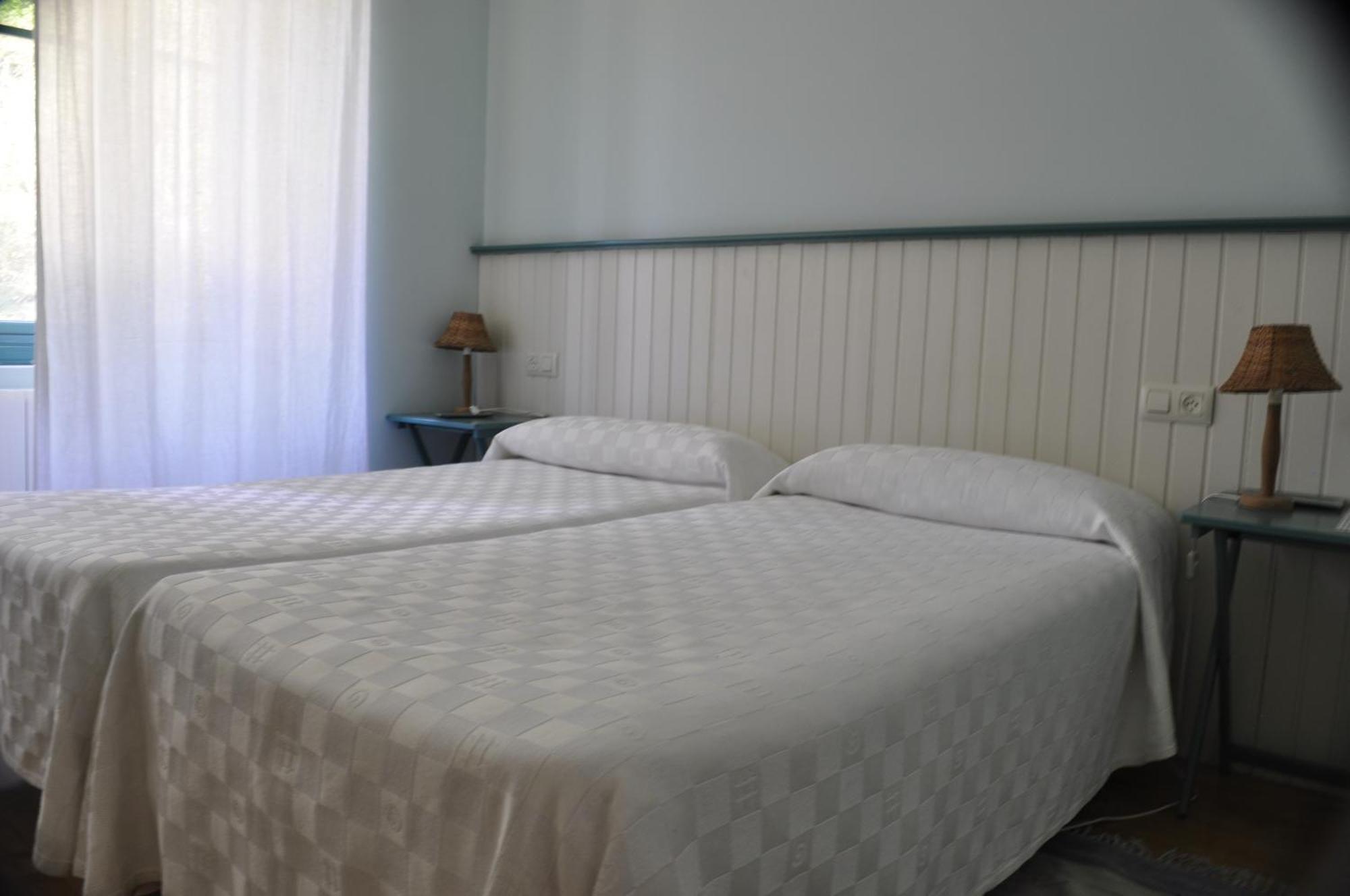 Alvarella Villarmayor  Room photo